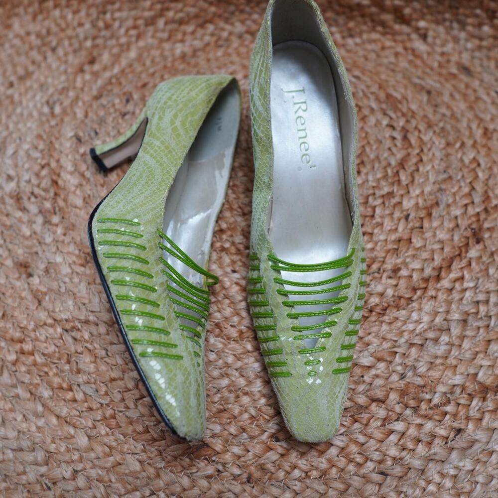 J Renee Green Snakeskin Cutout Heels Size 7.5